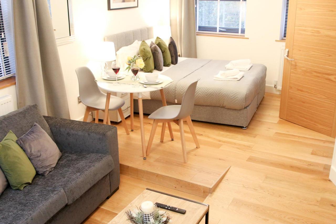 Lovely Studio Apartment With Access For Wheel-Chairs In Sydenham Лондон Экстерьер фото