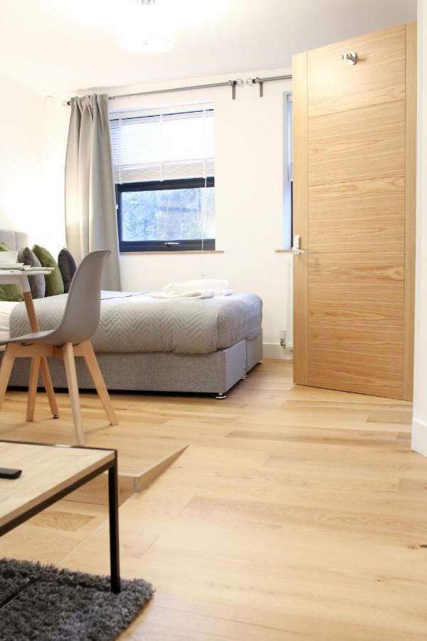 Lovely Studio Apartment With Access For Wheel-Chairs In Sydenham Лондон Экстерьер фото