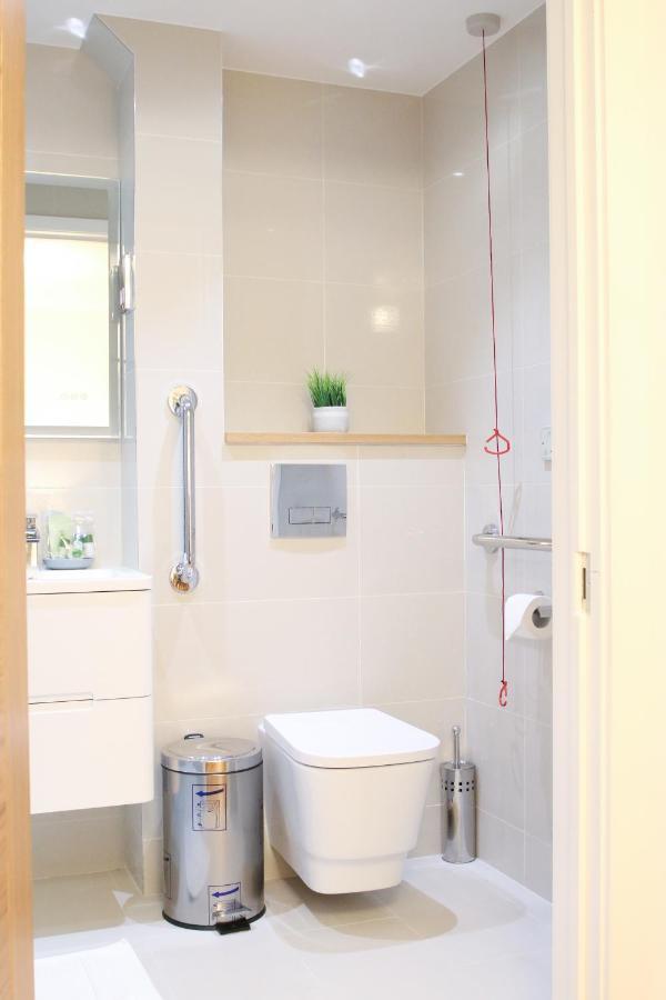 Lovely Studio Apartment With Access For Wheel-Chairs In Sydenham Лондон Экстерьер фото